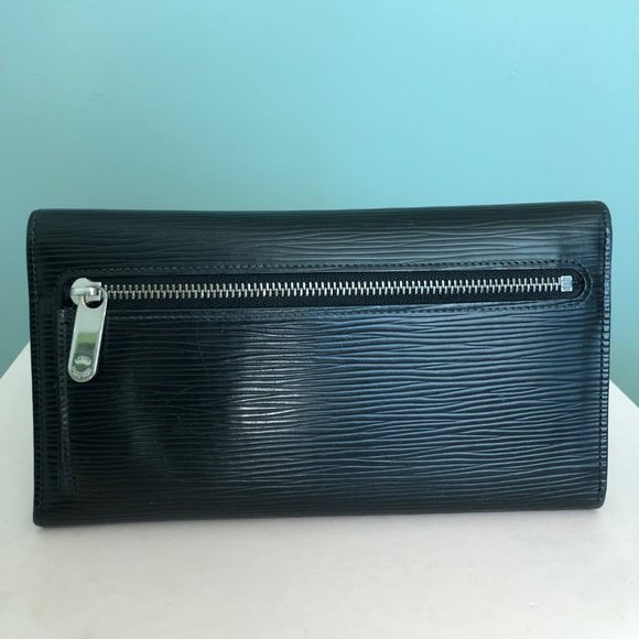 AUTHENTIC LOUIS VUITTON EPI EUGENE WALLET - Picture 2 of 8